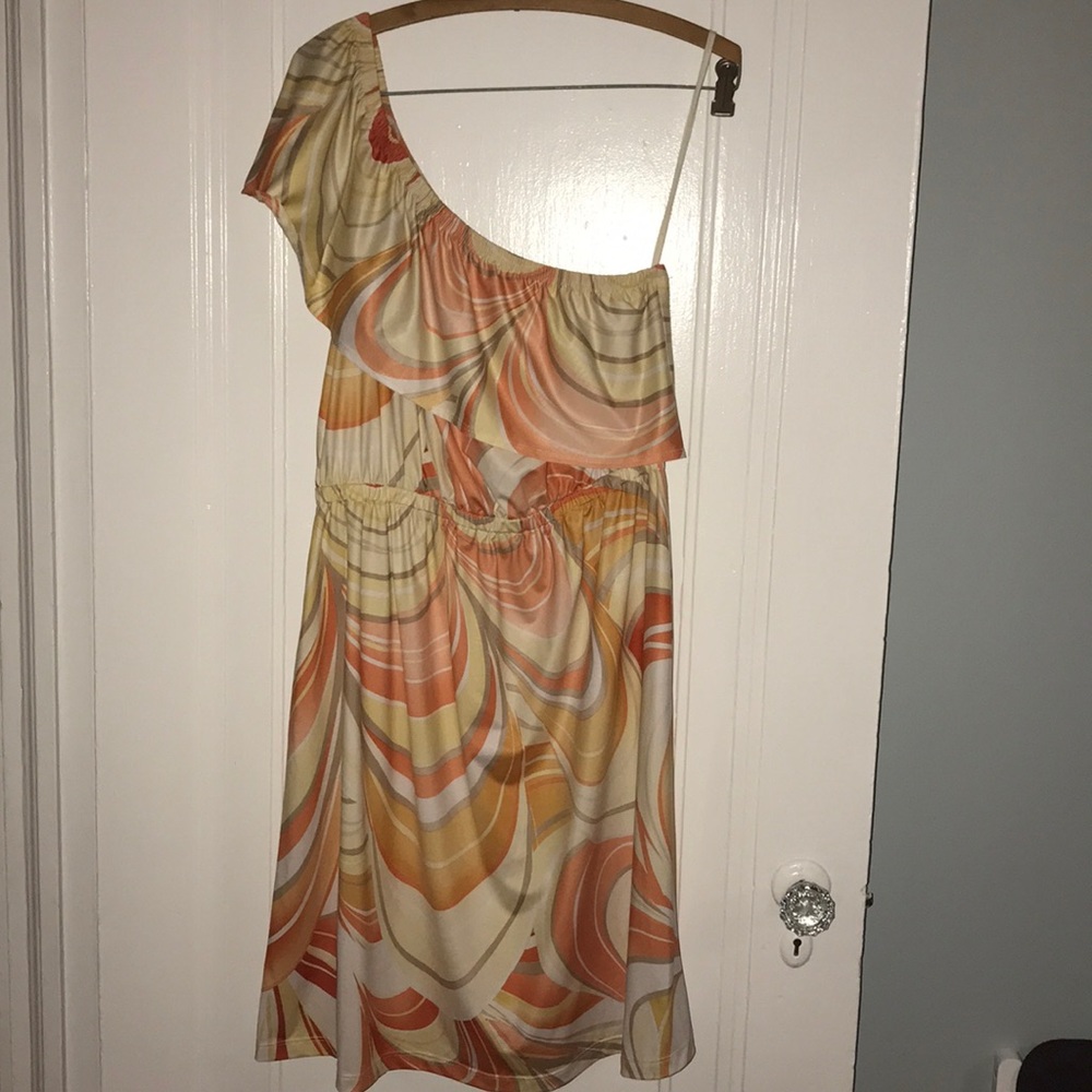 Over the shoulder Ruffle Dress